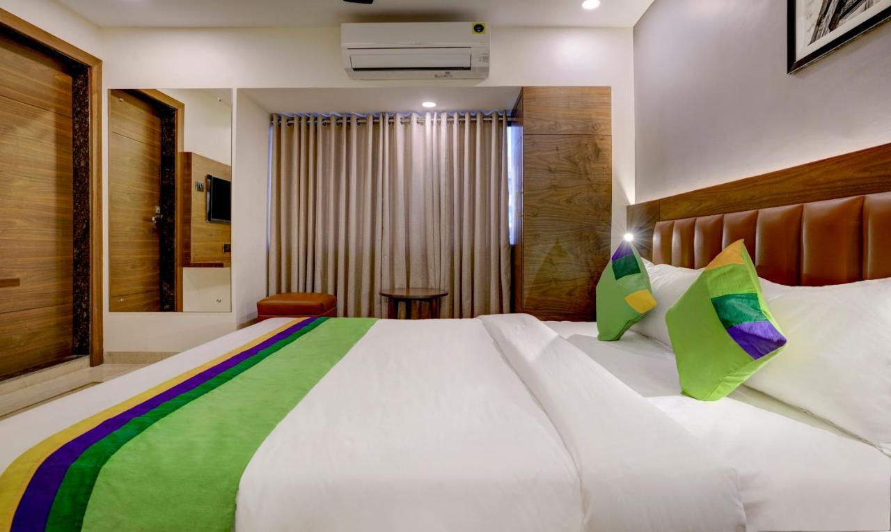 Treebo Castle Rock Inn Мумбаи Экстерьер фото