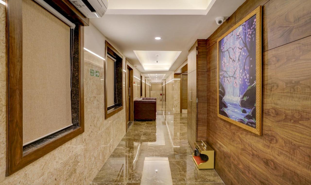 Treebo Castle Rock Inn Мумбаи Экстерьер фото