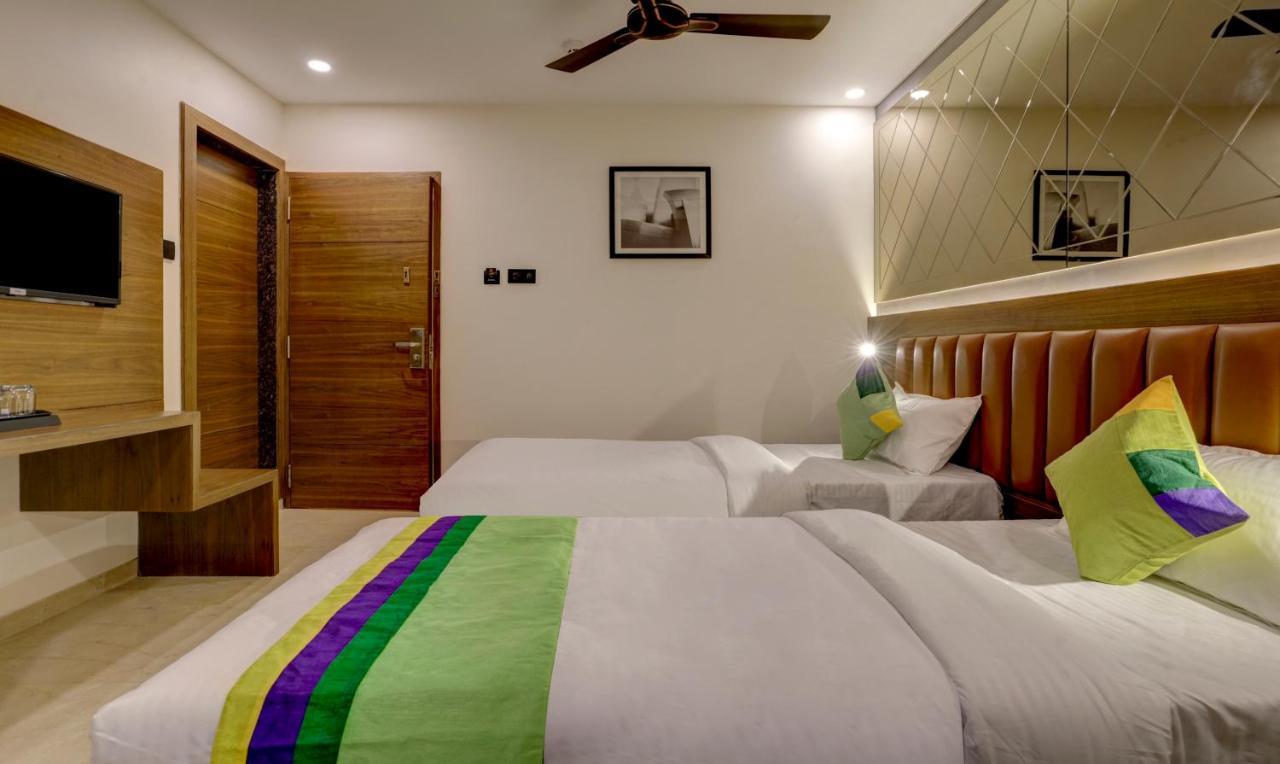 Treebo Castle Rock Inn Мумбаи Экстерьер фото