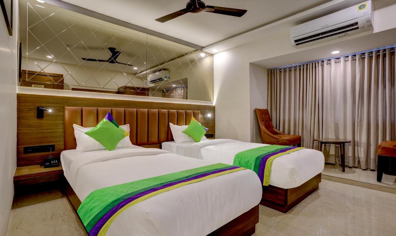 Treebo Castle Rock Inn Мумбаи Экстерьер фото